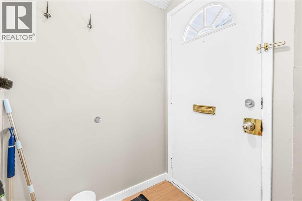 Single Family House for Sale in   Templehill Drive NE Temple Calgary 