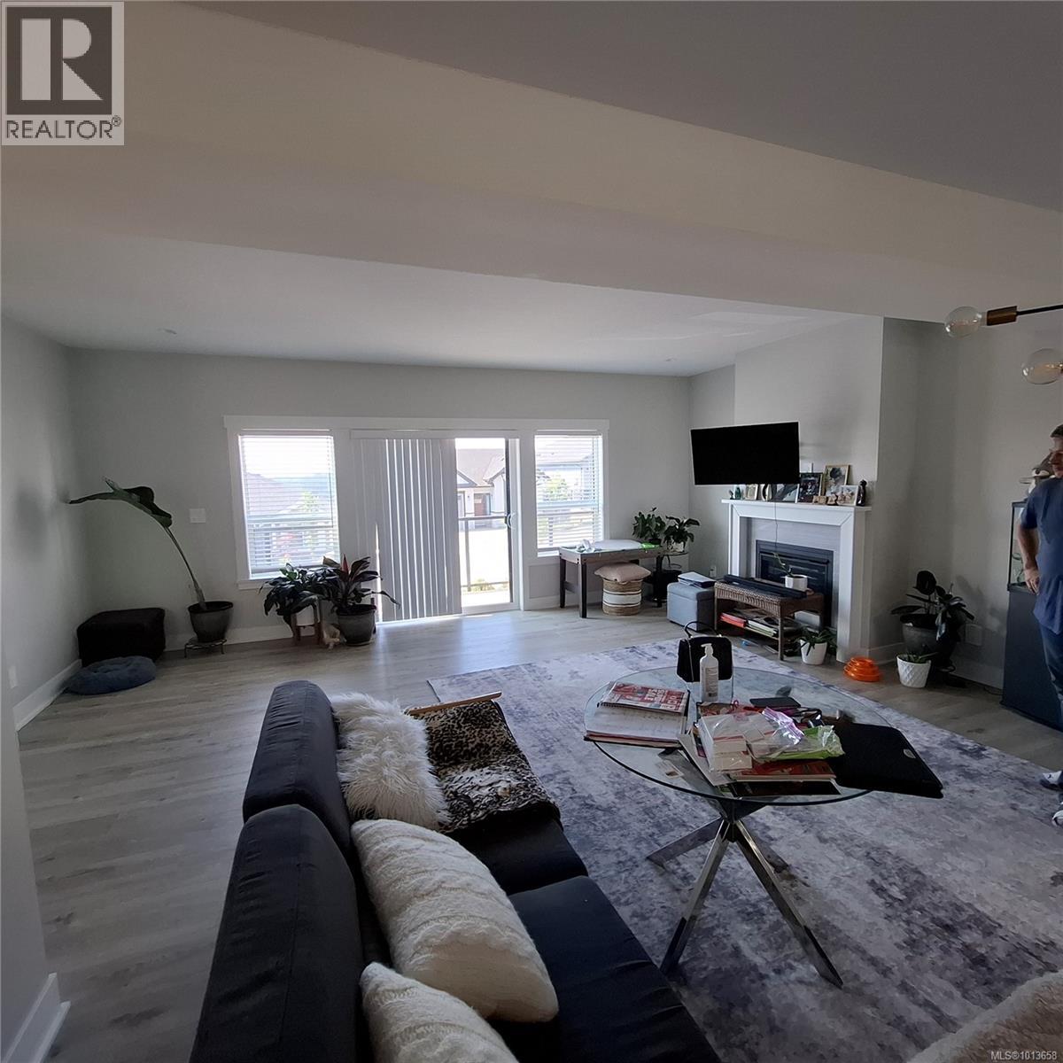  2552 Obsidian Place, Langford