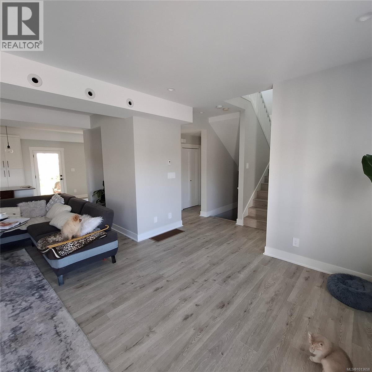  2552 Obsidian Place, Langford