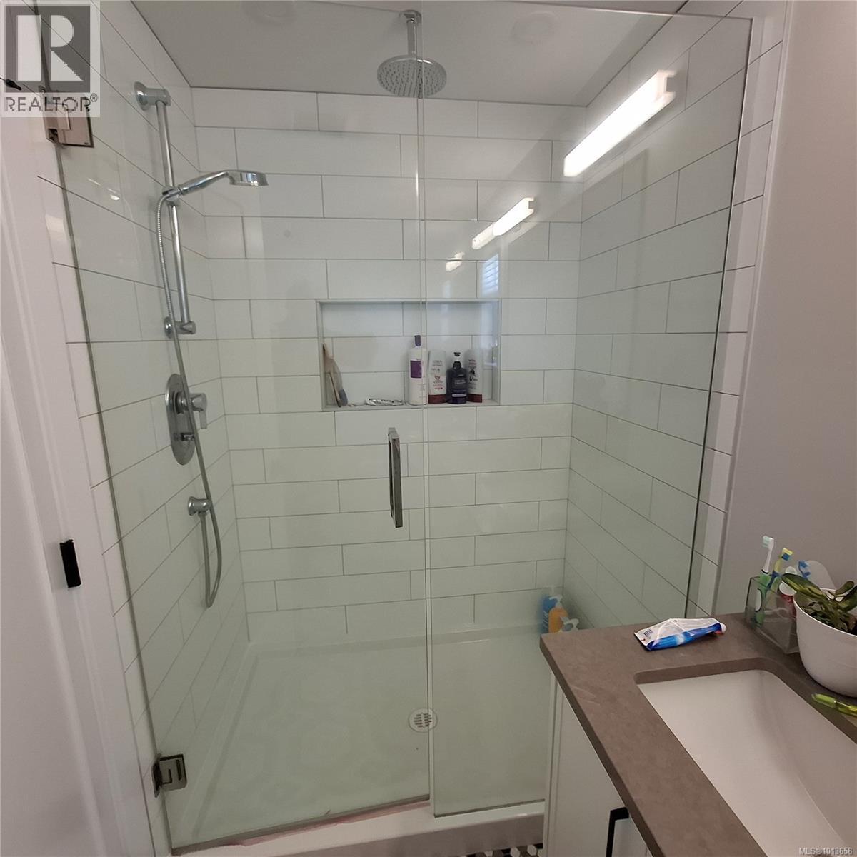  2552 Obsidian Place, Langford