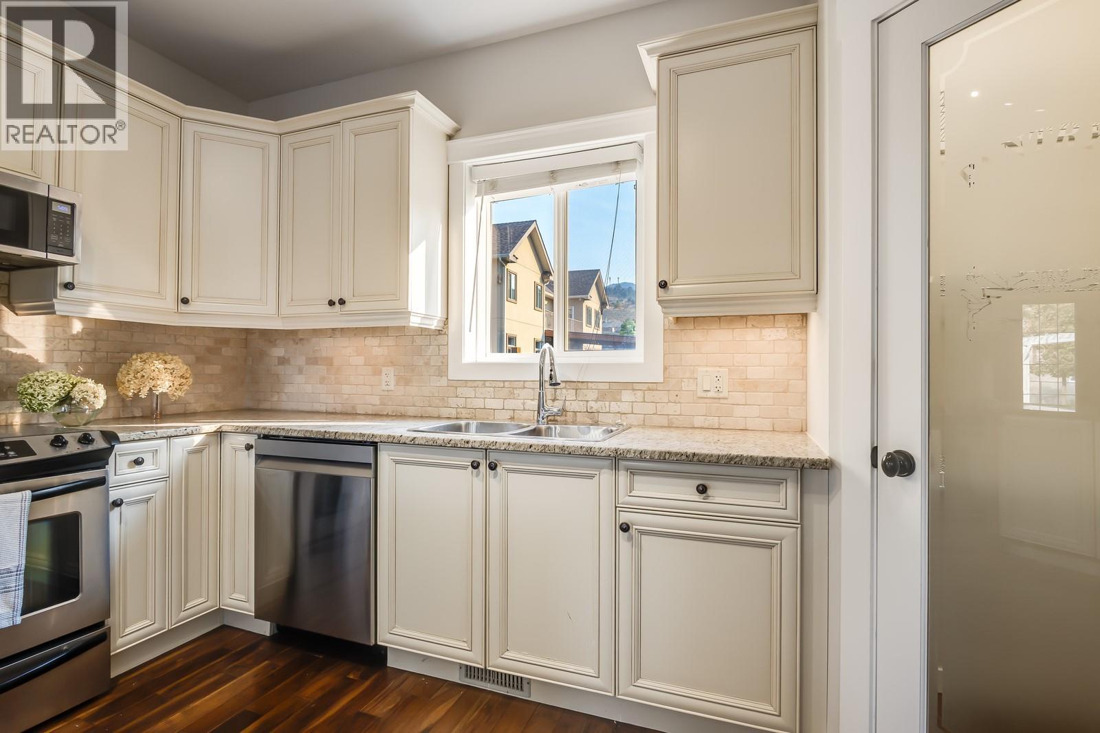  5308 Upper Mission Drive, Kelowna