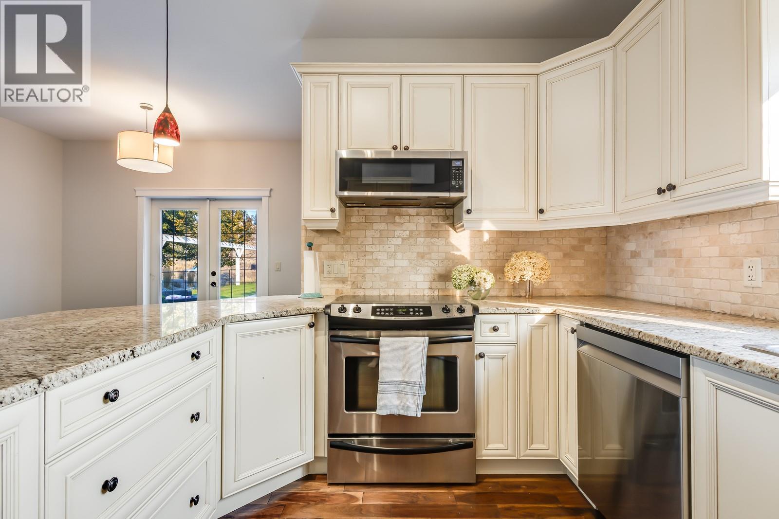  5308 Upper Mission Drive, Kelowna