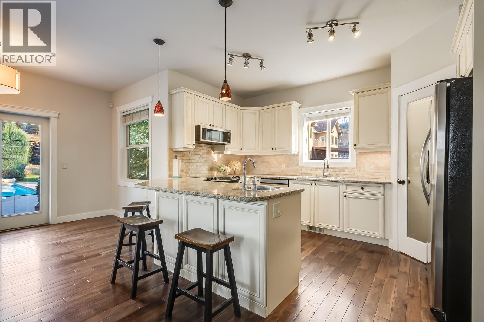  5308 Upper Mission Drive, Kelowna