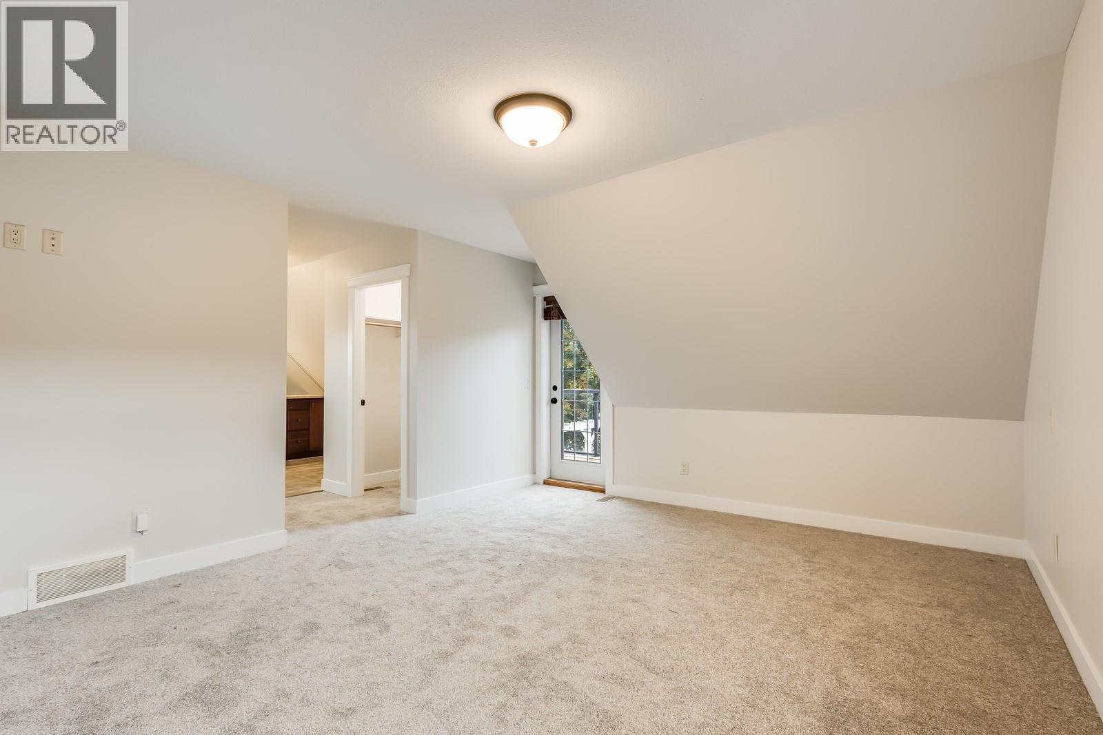  5308 Upper Mission Drive, Kelowna