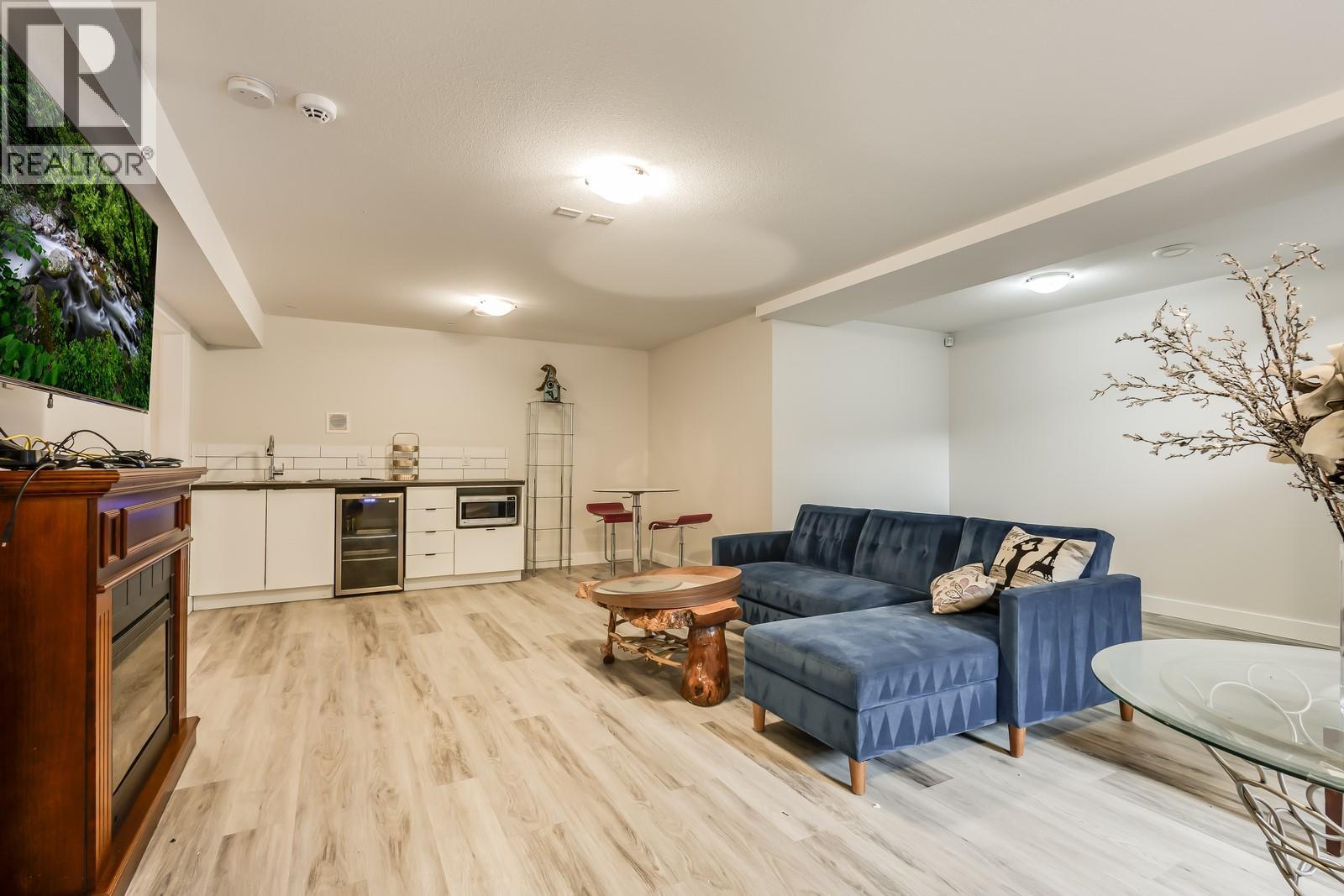  5308 Upper Mission Drive, Kelowna