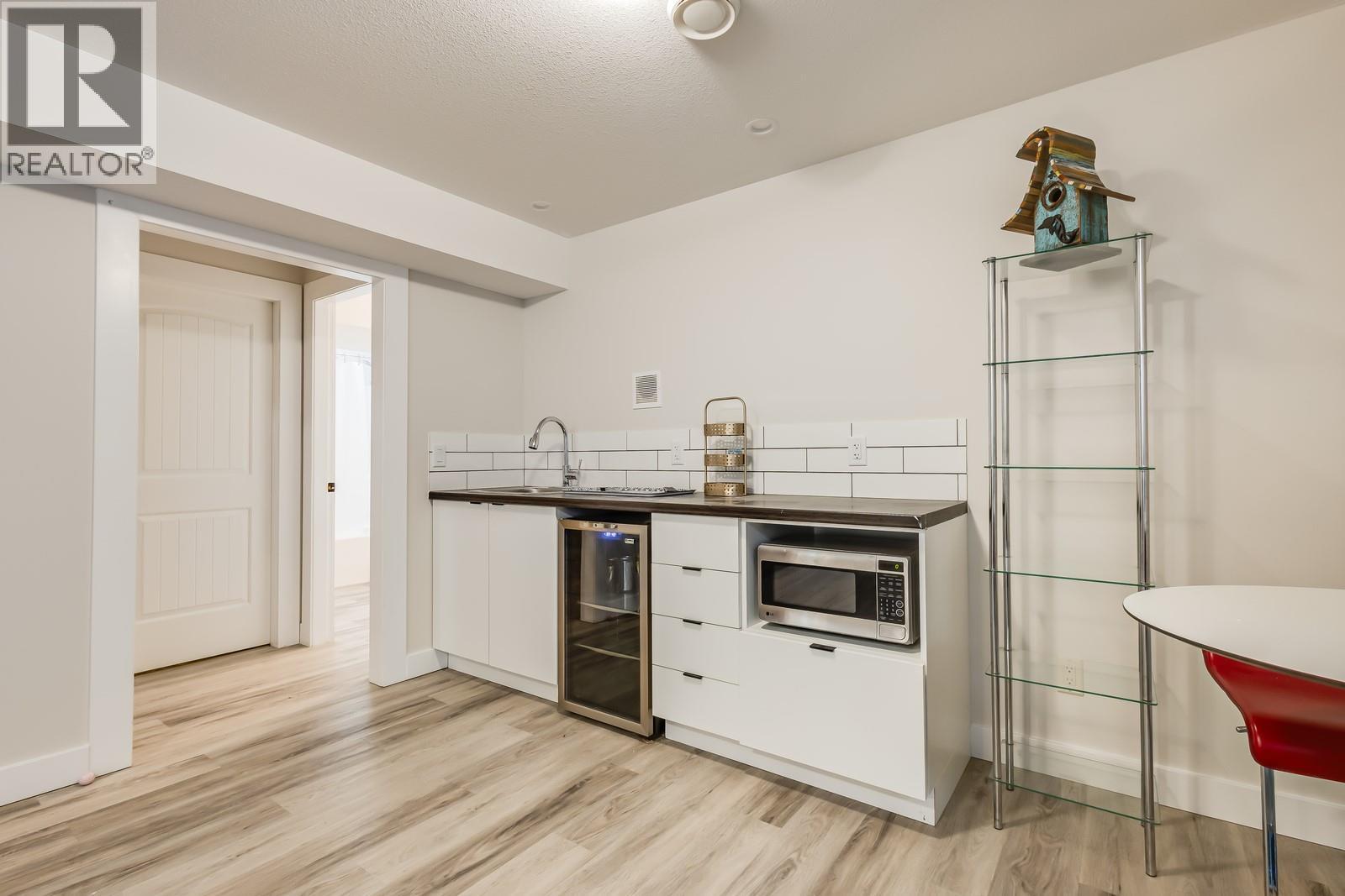  5308 Upper Mission Drive, Kelowna