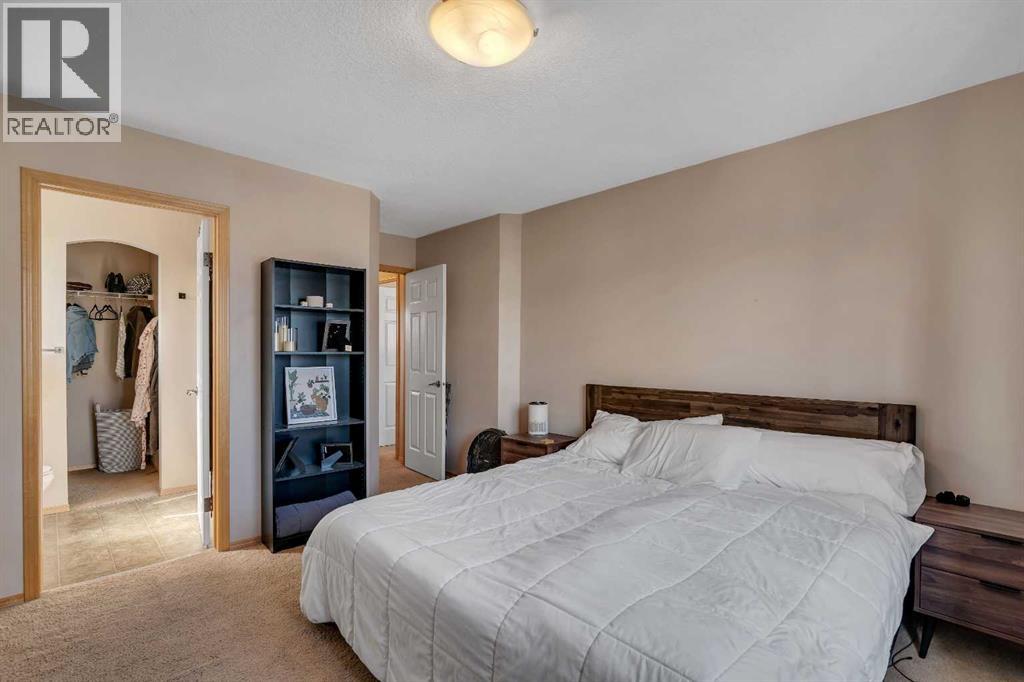 Single Family House for Sale in  Covecreek Close NE Coventry Hills Calgary 