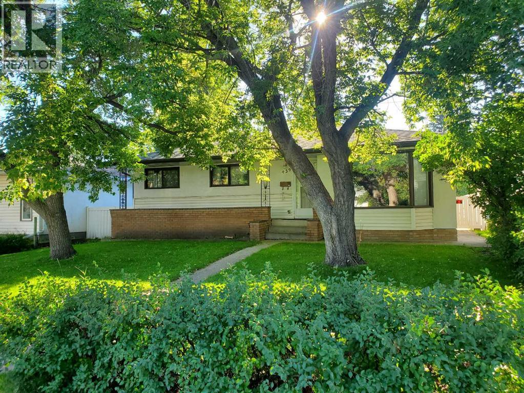 439 Arlington Drive SE, Calgary, Alberta