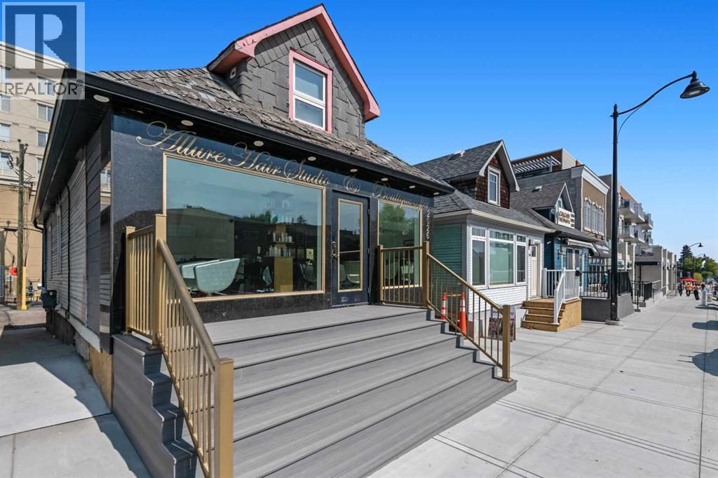 Single Family House for Sale in   Avenue SW Altadore Calgary 
