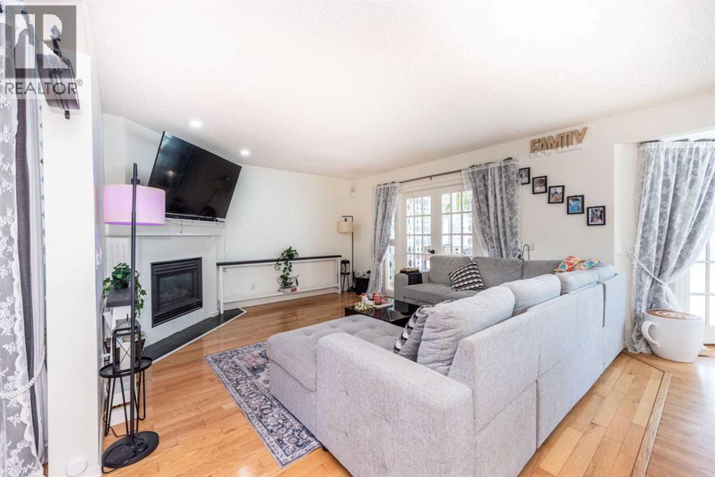 Single Family House for Sale in  Citadel Crest Circle NW Citadel Calgary 