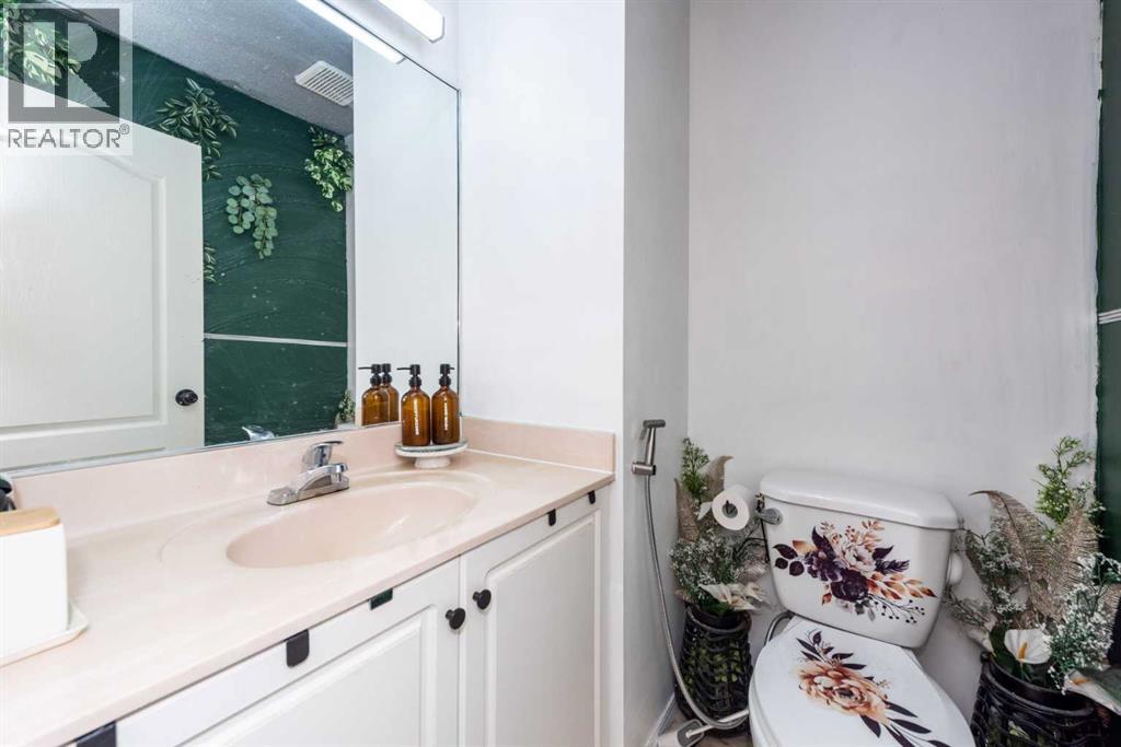 Single Family House for Sale in  Citadel Crest Circle NW Citadel Calgary 