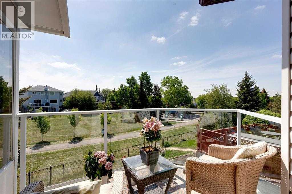 Single Family House for Sale in  Citadel Crest Circle NW Citadel Calgary 