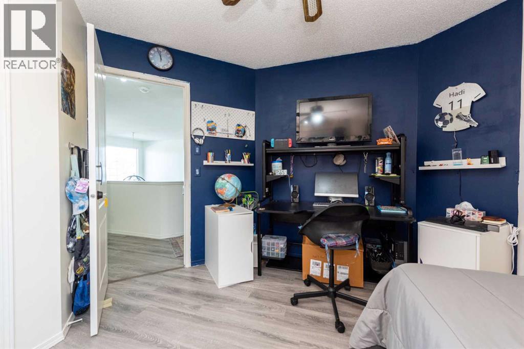 Single Family House for Sale in  Citadel Crest Circle NW Citadel Calgary 
