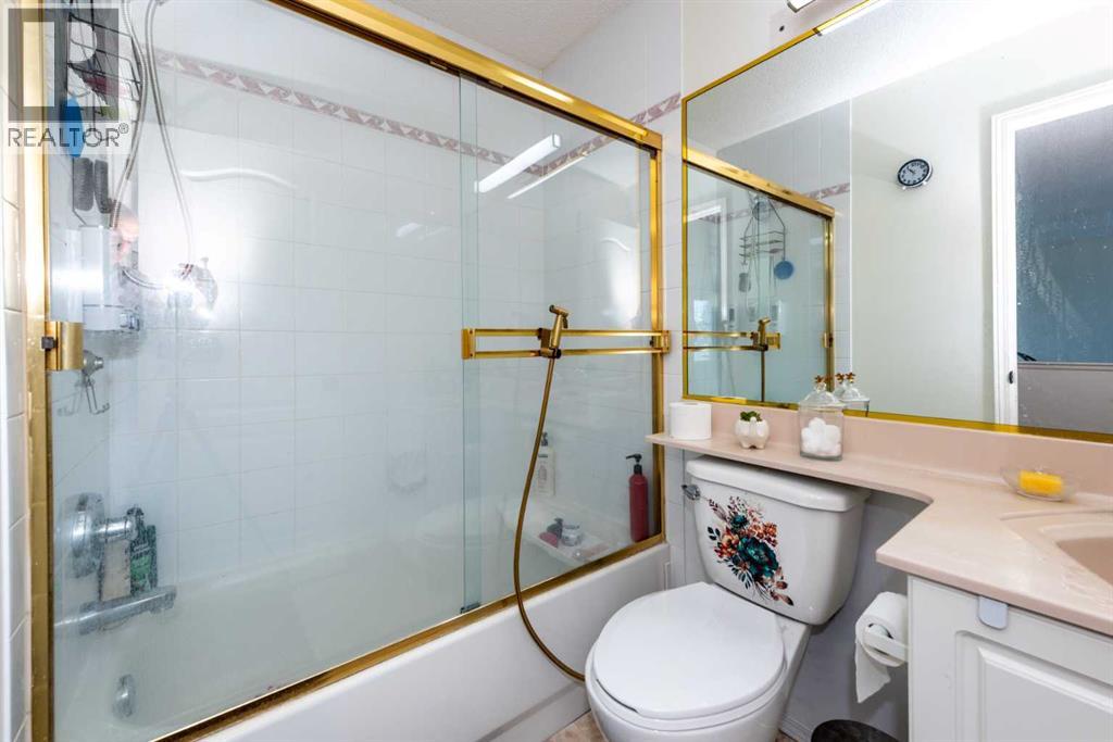 Single Family House for Sale in  Citadel Crest Circle NW Citadel Calgary 
