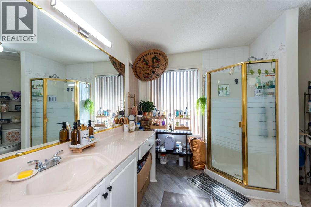 Single Family House for Sale in  Citadel Crest Circle NW Citadel Calgary 