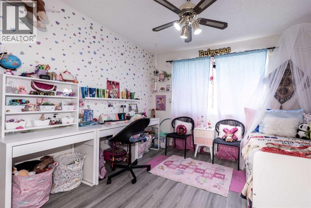 Single Family House for Sale in  Citadel Crest Circle NW Citadel Calgary 