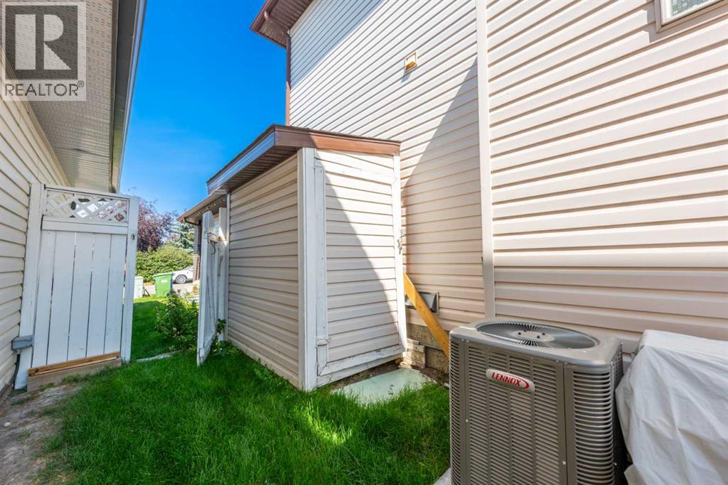 Single Family House for Sale in  Citadel Crest Circle NW Citadel Calgary 