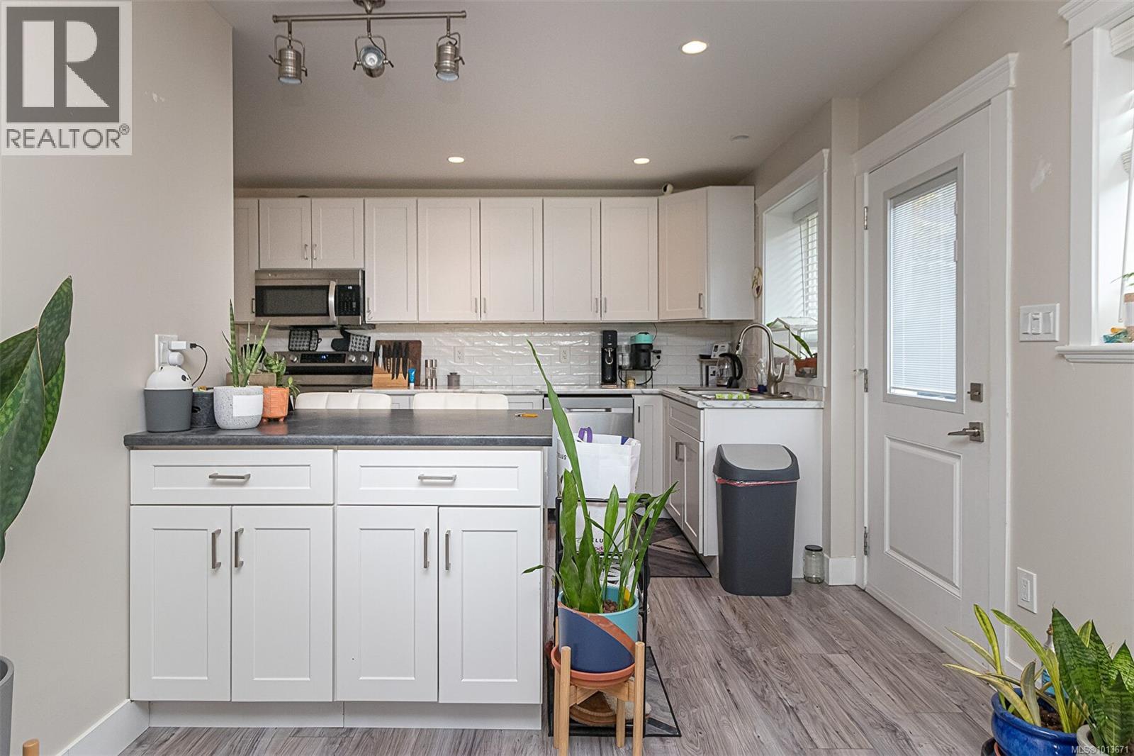  2115 Erinan Boulevard, Sooke