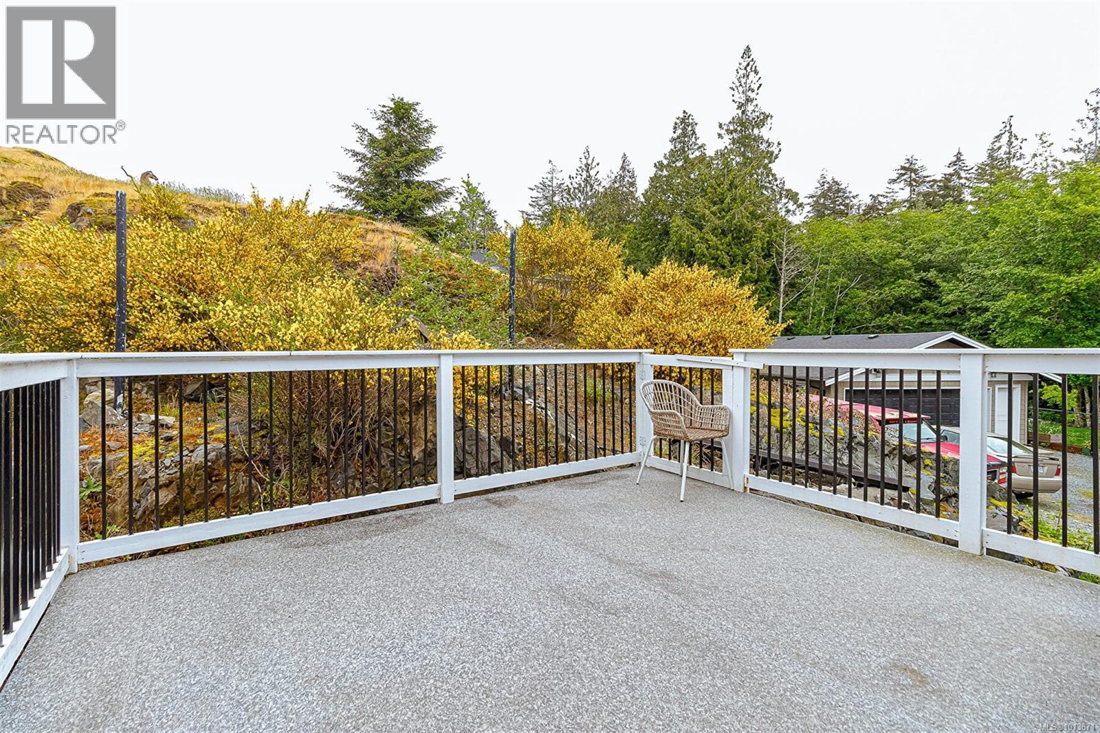  2115 Erinan Boulevard, Sooke