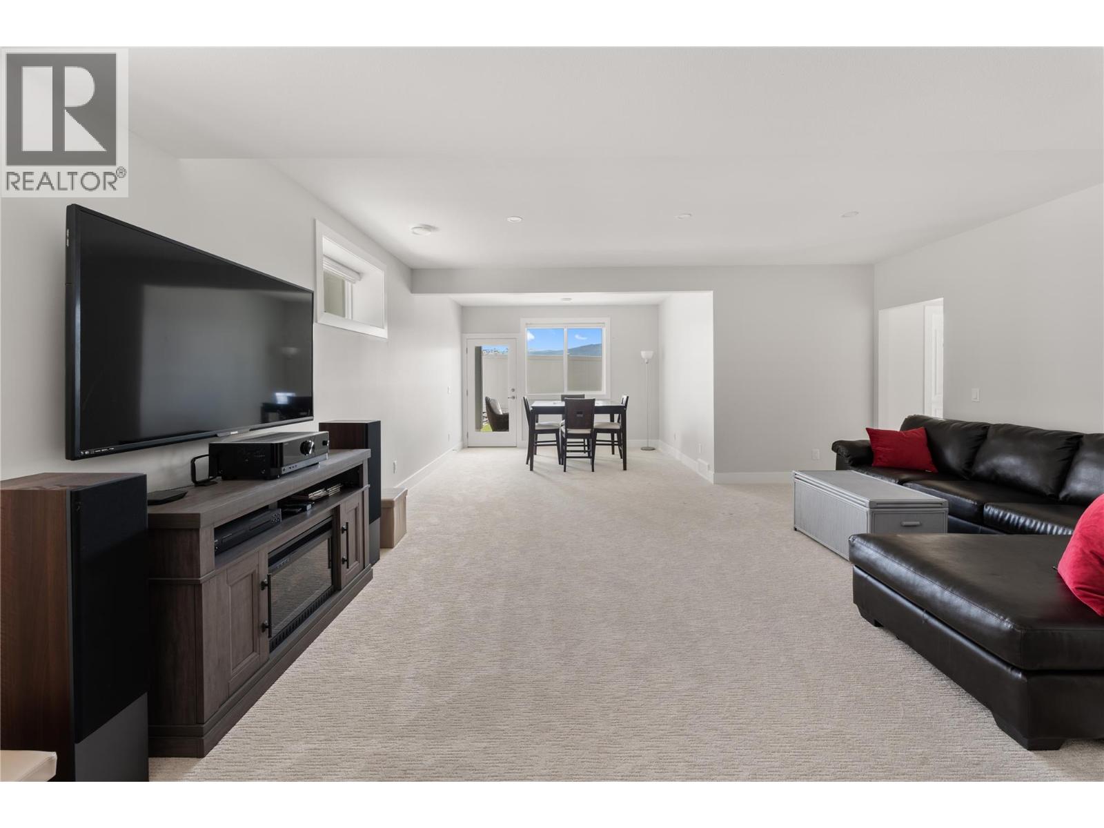  2363 Hawks Boulevard, West Kelowna