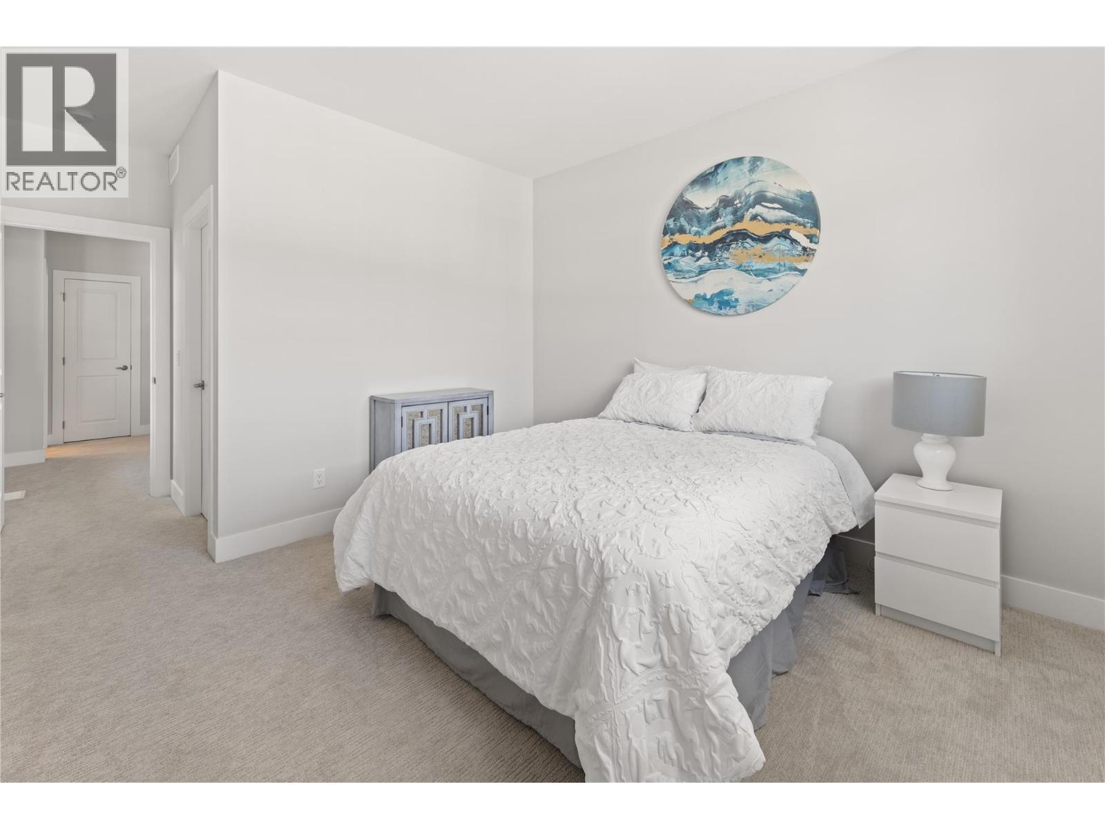  2363 Hawks Boulevard, West Kelowna