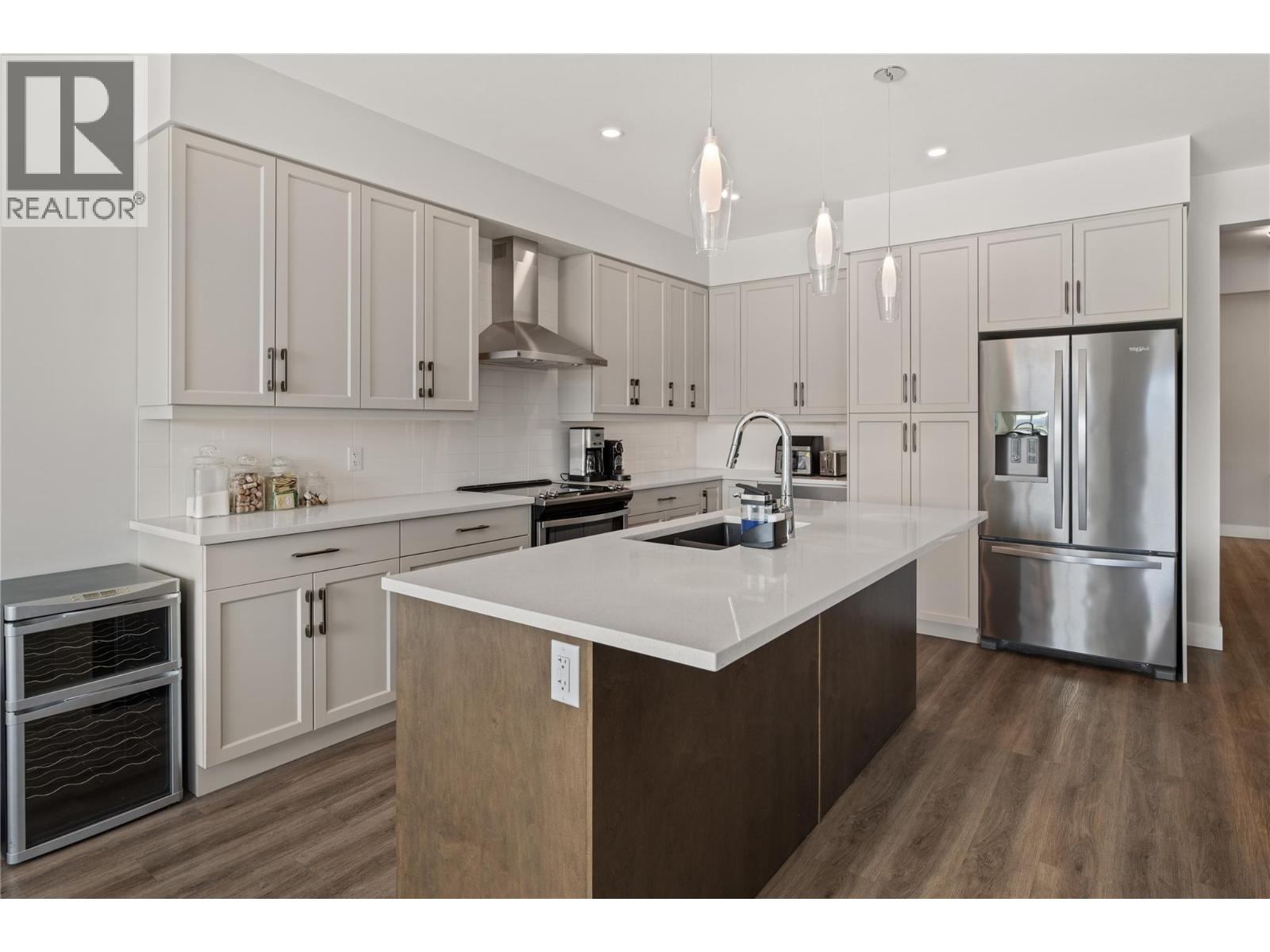  2363 Hawks Boulevard, West Kelowna