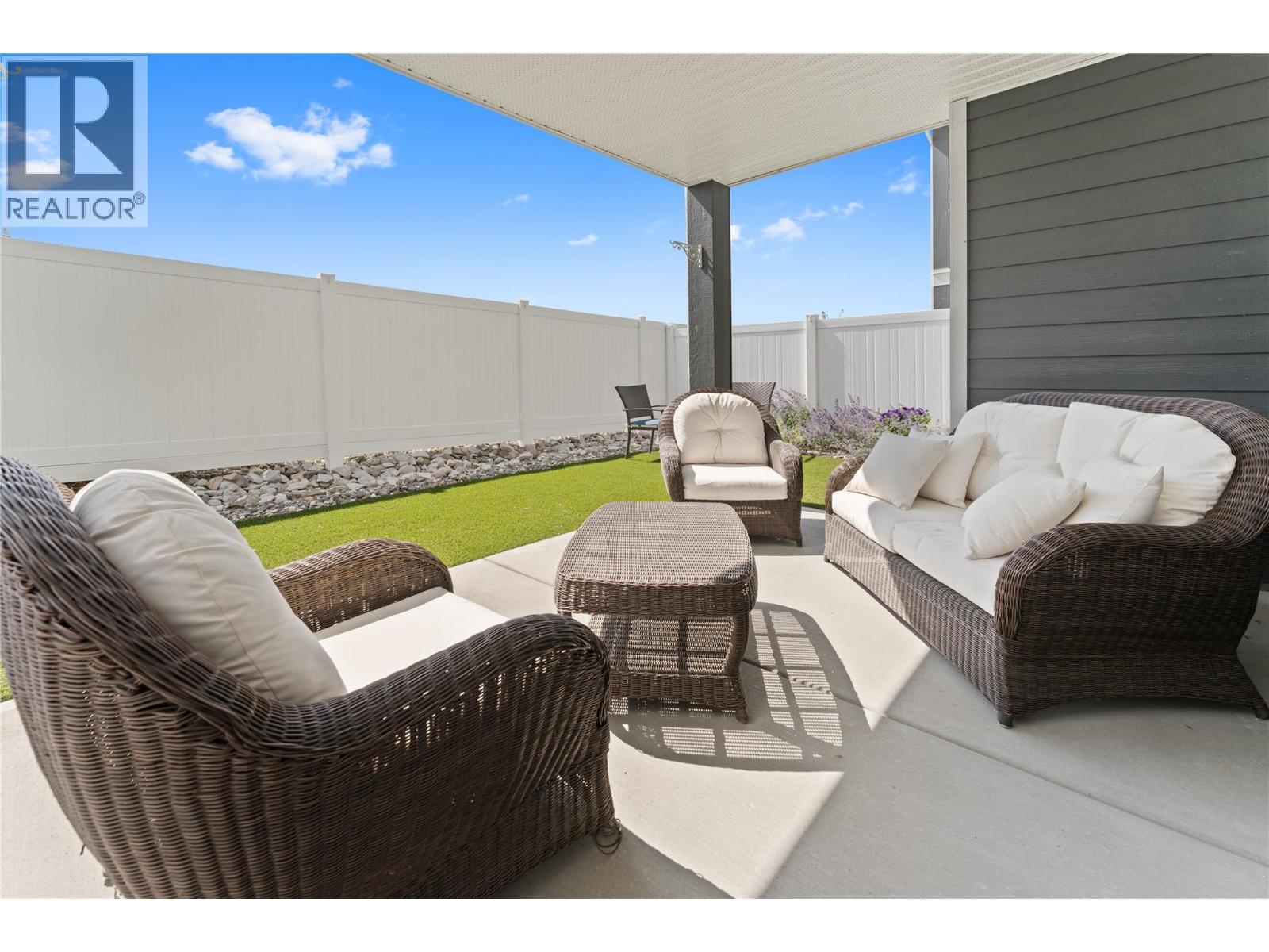  2363 Hawks Boulevard, West Kelowna