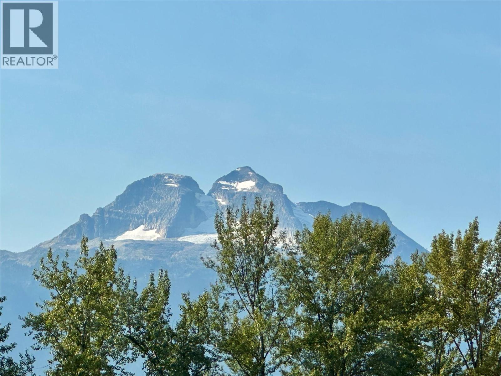 3111/3211 1240 Powerhouse Road, Revelstoke