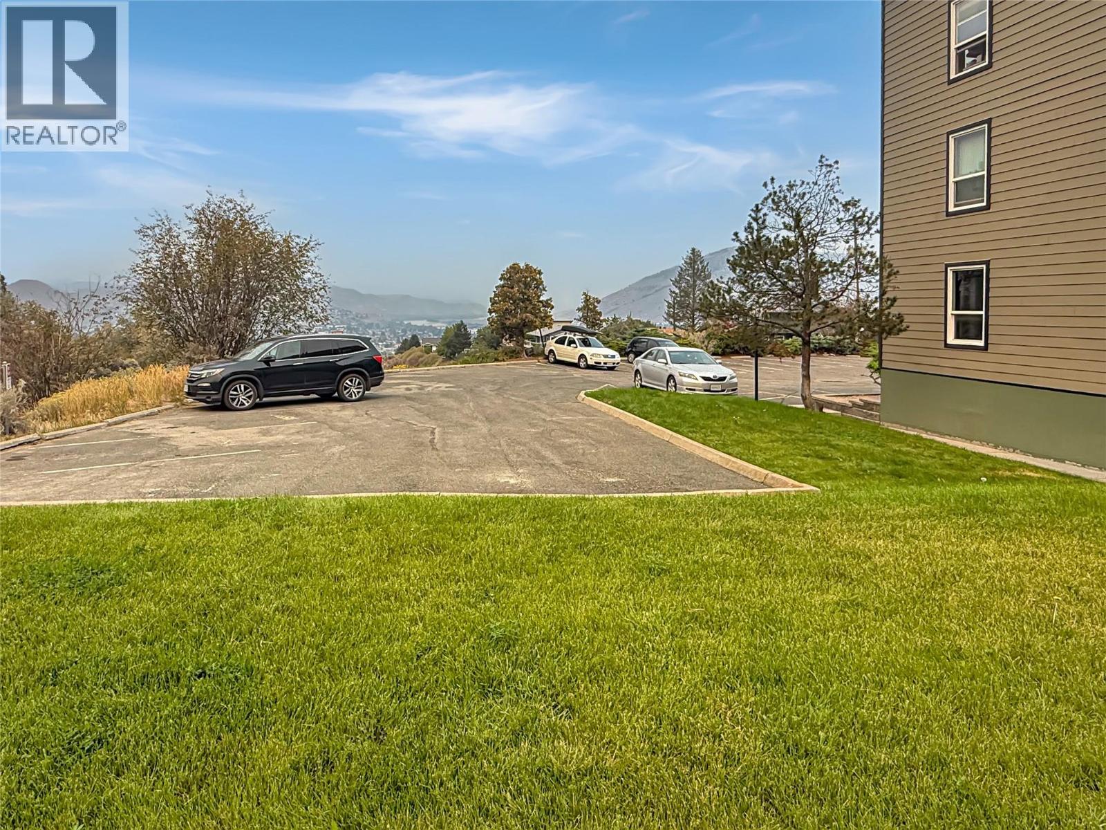 751 Grandview Terrace, Kamloops - Exteriors - Photo 6