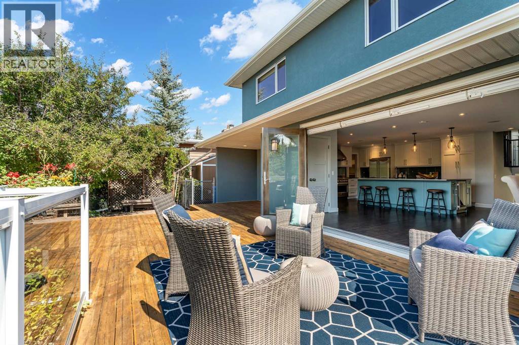 Single Family House 5 Level for Sale in  Varsity Drive NW Varsity Calgary 