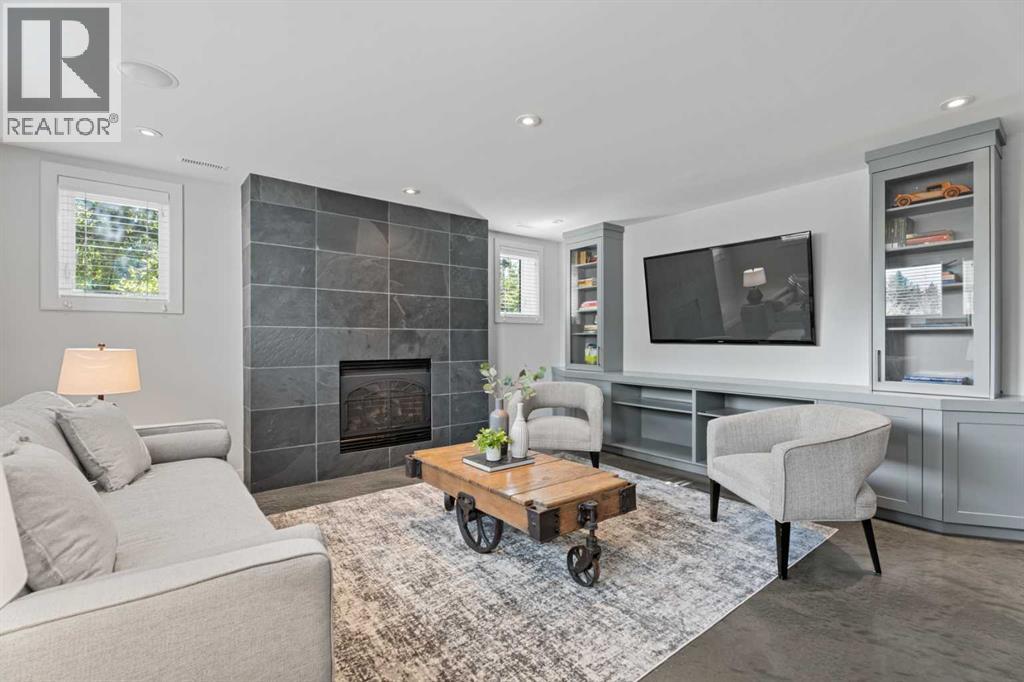 Single Family House 5 Level for Sale in  Varsity Drive NW Varsity Calgary 