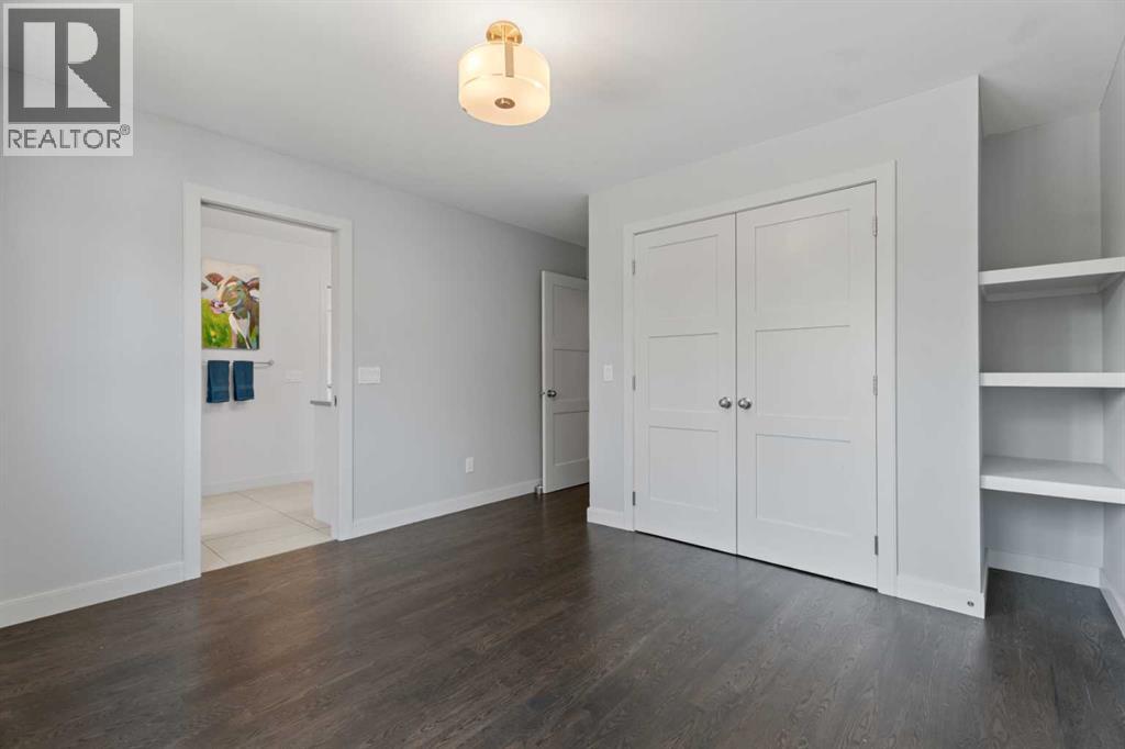 Single Family House 5 Level for Sale in  Varsity Drive NW Varsity Calgary 