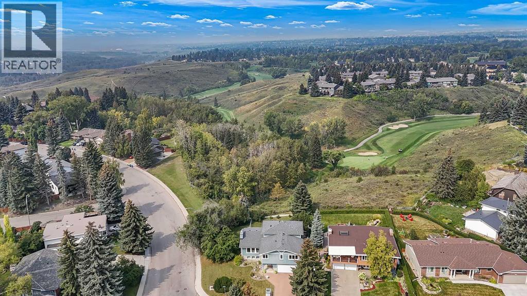 Single Family House 5 Level for Sale in  Varsity Drive NW Varsity Calgary 