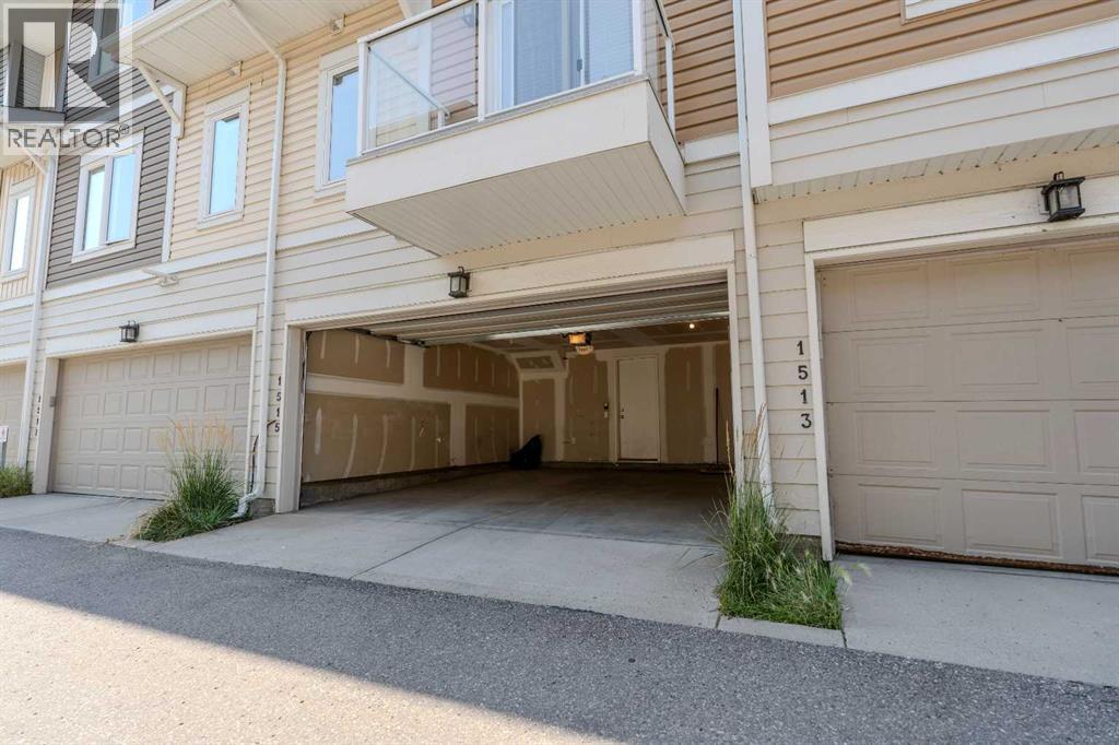 Single Family House for Sale in  Auburn Bay Square SE Auburn Bay Calgary 