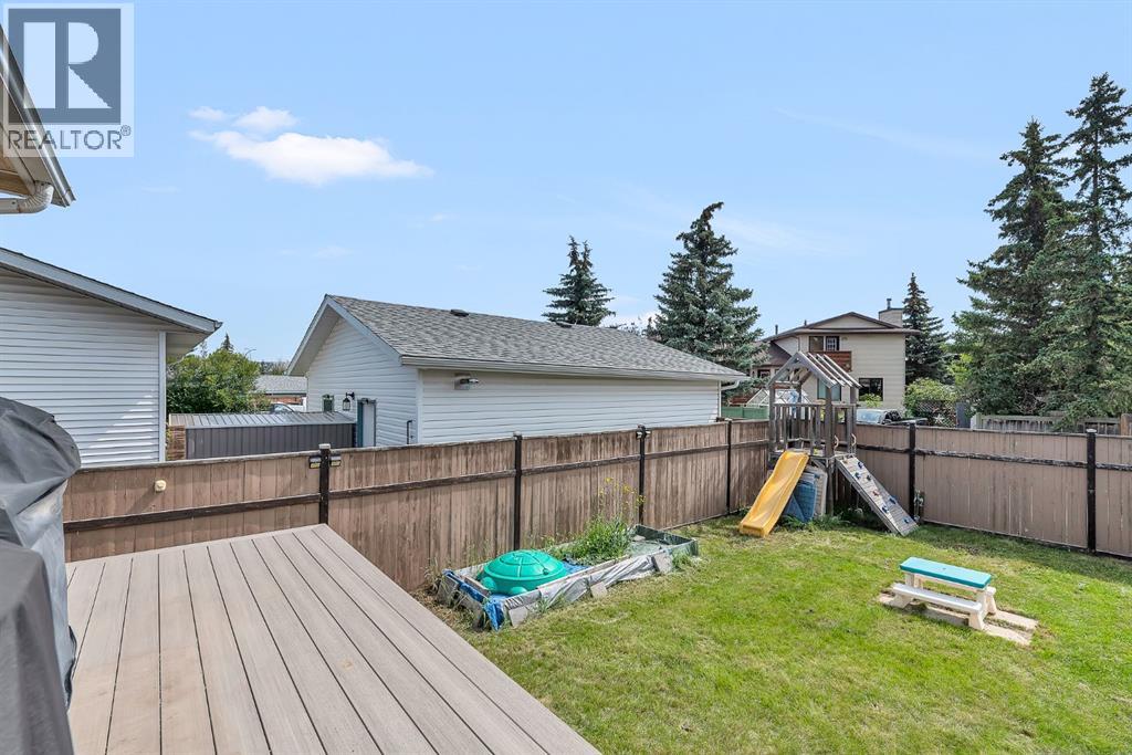 31 West Edge Road, Cochrane