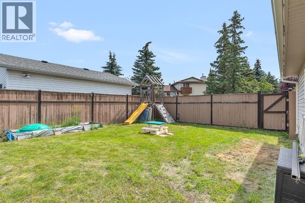 31 West Edge Road, Cochrane