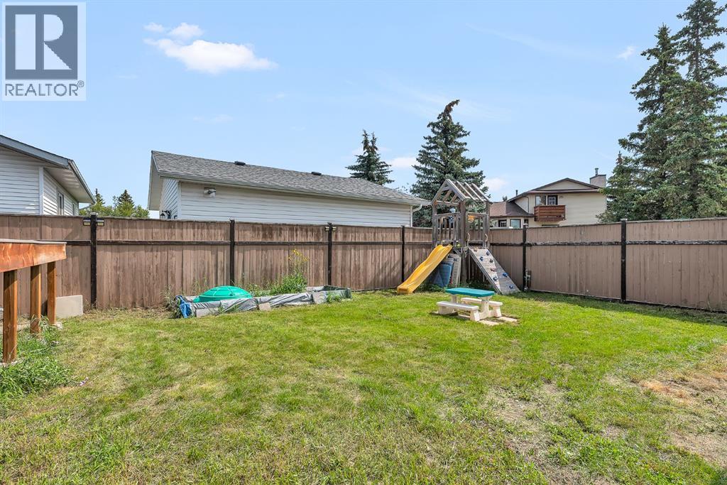 31 West Edge Road, Cochrane