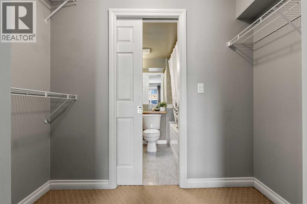 Single Family House for Sale in    Street NW Sunnyside Calgary 