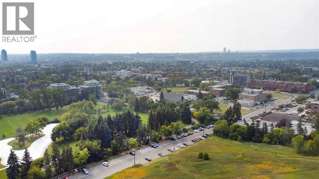 Single Family House for Sale in    Street NW Sunnyside Calgary 