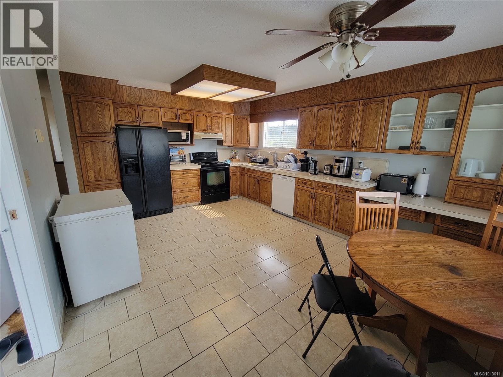 2280 Cowichan Bay Rd, Cowichan Bay