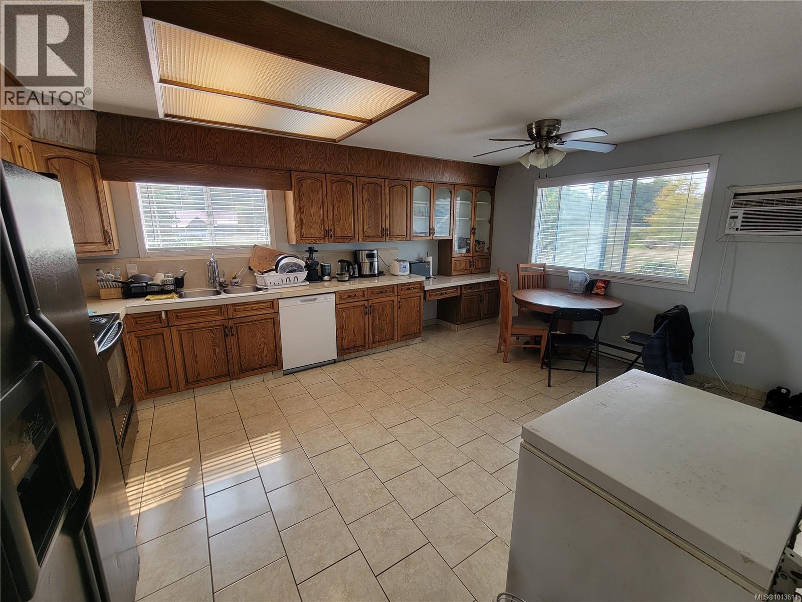 2280 Cowichan Bay Rd, Cowichan Bay