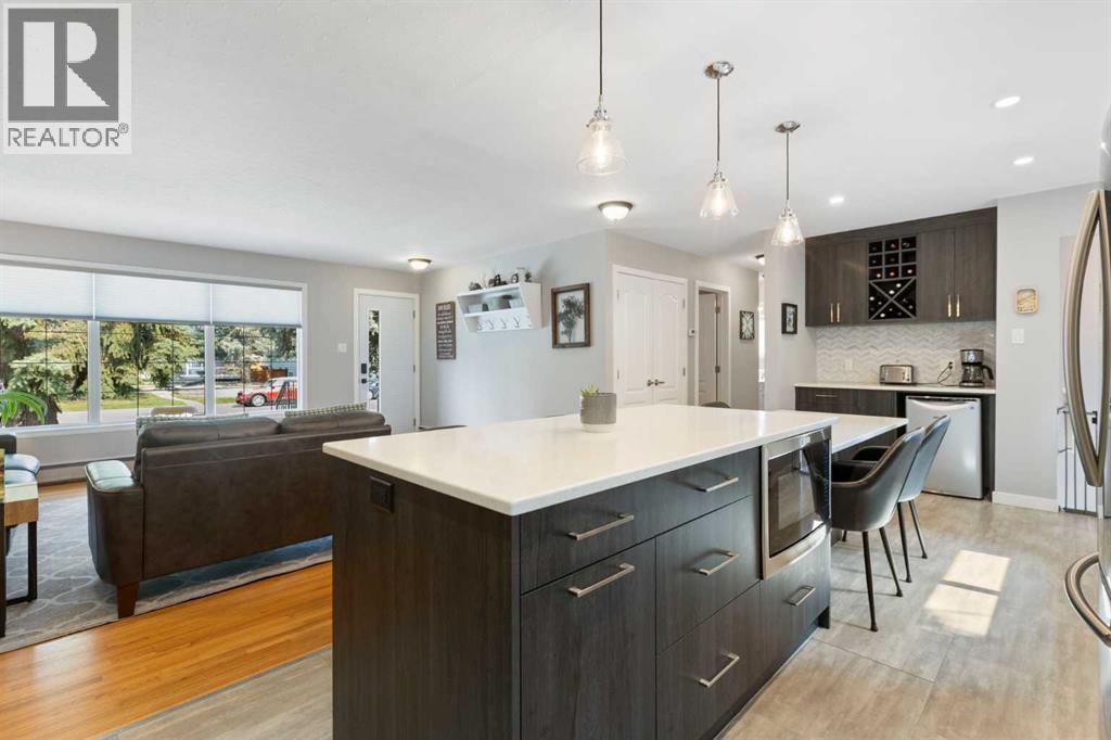 Single Family House Bungalow for Sale in   Avenue SW Haysboro Calgary 