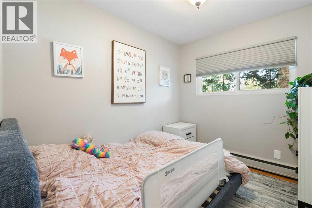 Single Family House Bungalow for Sale in   Avenue SW Haysboro Calgary 