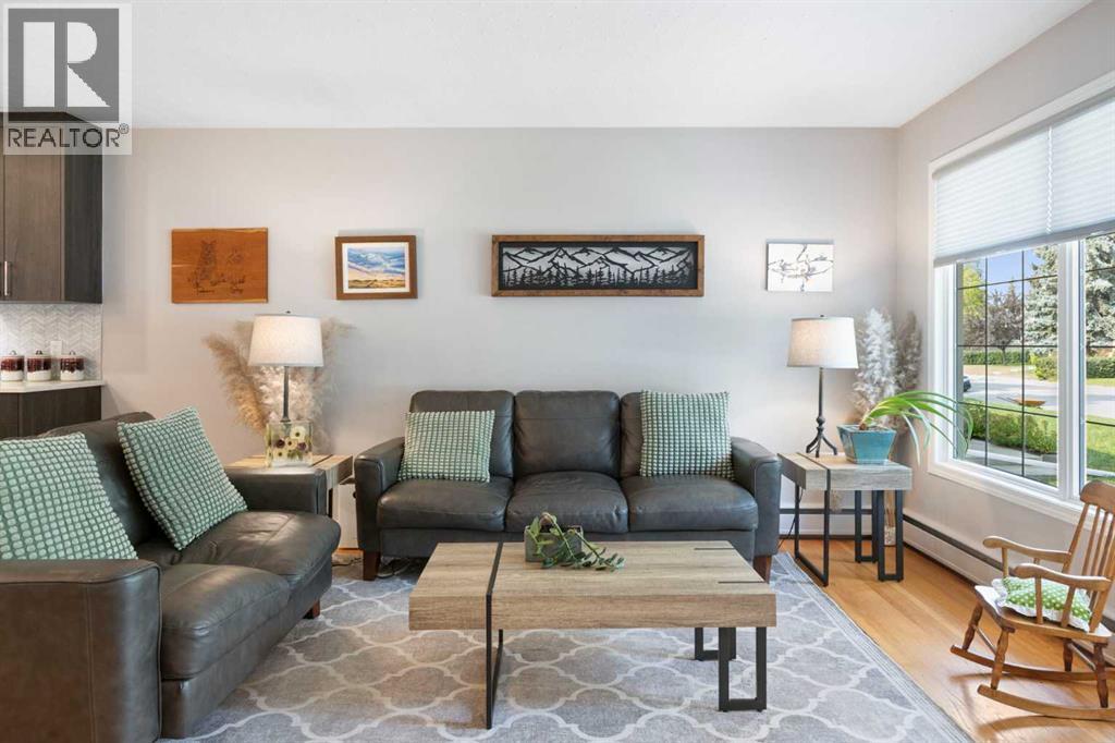Single Family House Bungalow for Sale in   Avenue SW Haysboro Calgary 