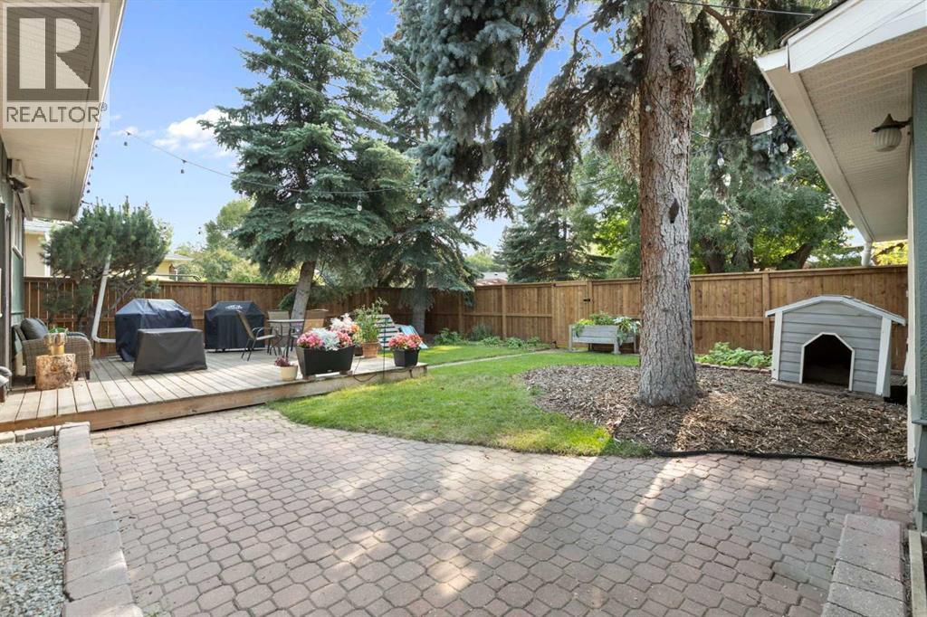 Single Family House Bungalow for Sale in   Avenue SW Haysboro Calgary 