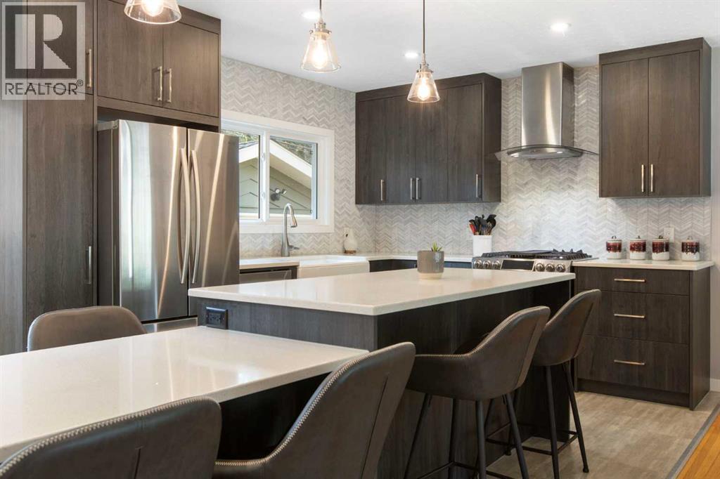 Single Family House Bungalow for Sale in   Avenue SW Haysboro Calgary 