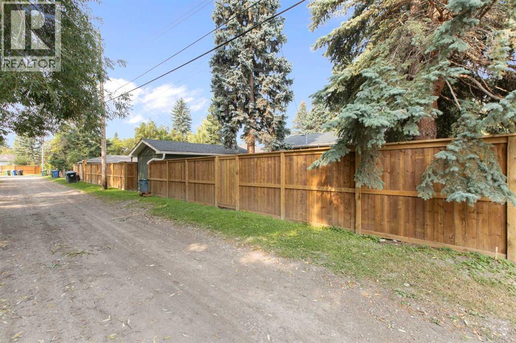Single Family House Bungalow for Sale in   Avenue SW Haysboro Calgary 