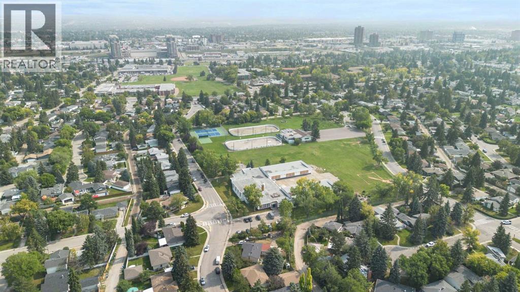 Single Family House Bungalow for Sale in   Avenue SW Haysboro Calgary 