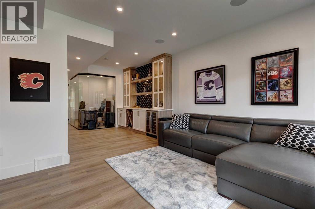 Single Family House for Sale in   Avenue SW Richmond Calgary 