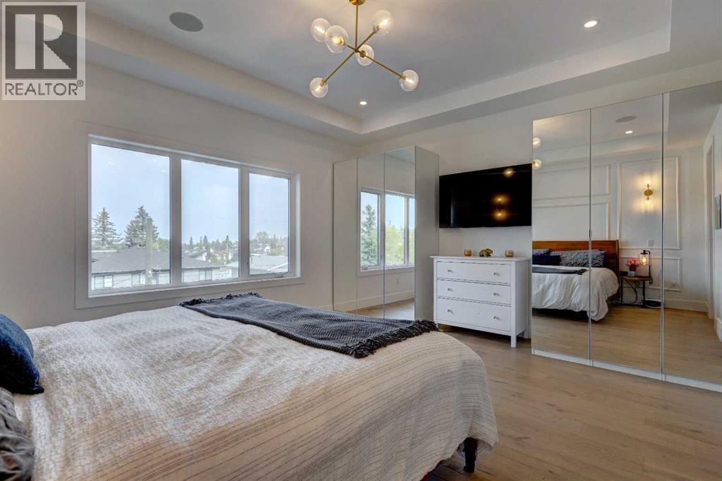 Single Family House for Sale in   Avenue SW Richmond Calgary 